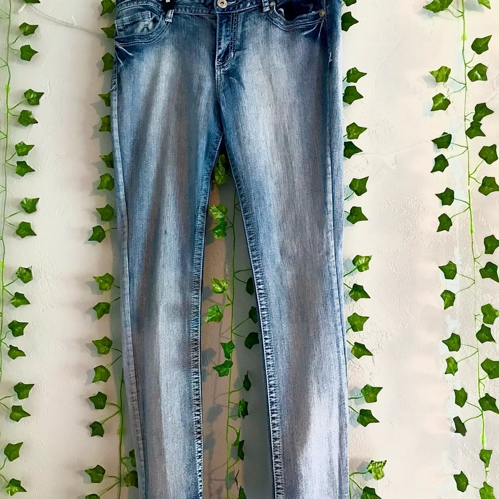 Rue21 Acid Washed Jeans Size: 13/14